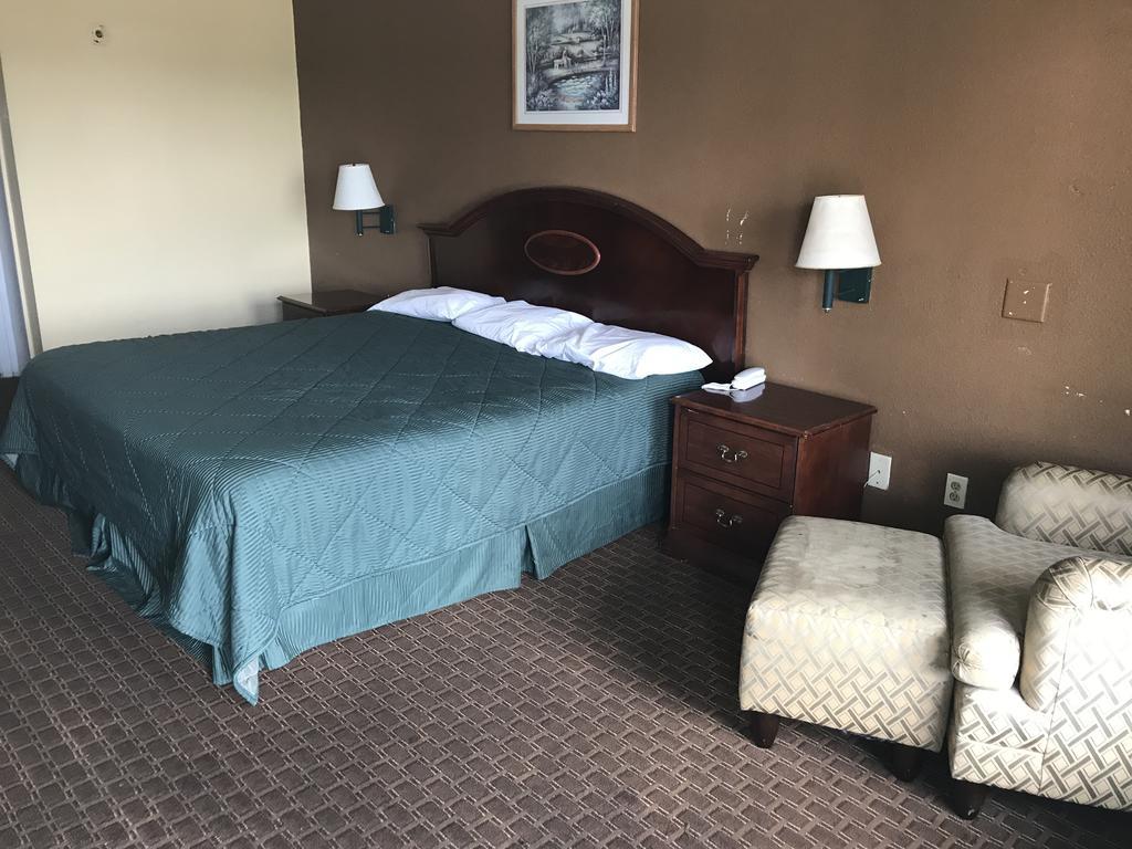 Relax Inn Кантон Екстериор снимка